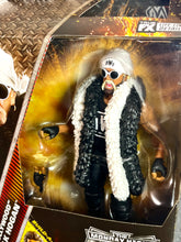 Load image into Gallery viewer, 2025 WWE Elite Collection - The Monday Night War: “HOLLYWOOD” HULK HOGAN (1998)