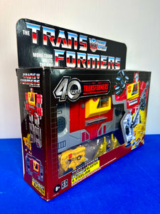 2024 Transformers Retro 40th Anniversary - Autobot Blaster & Steeljaw Figures