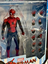 Load image into Gallery viewer, Medicom Toy Mafex- Spider-Man: Far From Home- SPIDER-MAN (Upgraded Suit) No. 113