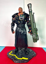 Load image into Gallery viewer, 2022 Numskull - Resident Evil - NEMESIS 10.9in / 27.7cm Statue