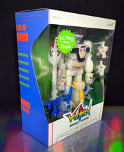 Load image into Gallery viewer, 2024 Super7 ULTIMATES! - Voltron Defender of the Galaxy Figure (Lightning Glow)