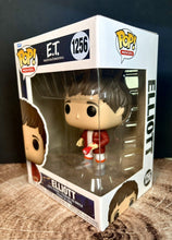 Load image into Gallery viewer, 2022 Funko Pop! Movies- E.T. The Extra-Terrestrial - ELLIOTT (#1256) Figure