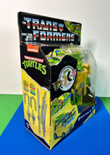 Load image into Gallery viewer, 2024 Hasbro Transformers X Teenage Mutant Ninja Turtles Mashup - PARTY WALLOP