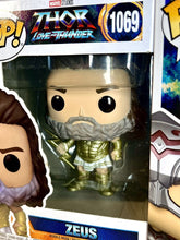 Load image into Gallery viewer, 2022 Funko Pop! - Thor Love and Thunder - ZEUS (#1069) &amp; MIGHTY THOR (#1041)