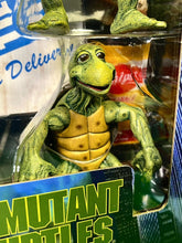 Load image into Gallery viewer, 2018 NECA Teenage Mutant Ninja Turtles (1990 Movie) - BABY TURTLE Accessory Set