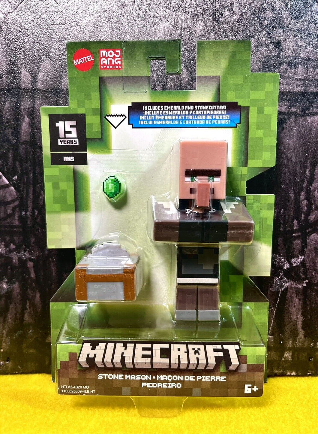 2024 Minecraft 15th Anniversary Figure: STONE MASON (w/ Stonecutter & Emerald)
