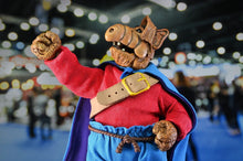 Load image into Gallery viewer, 2024 NECA Ultimate SDCC Exclusive Action Figure - SUPER ALF (MelMac Cosmic Con)