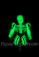Load image into Gallery viewer, 2020 Mattel - Masters of the Universe 5.5” Retro Action Figure: SCARE GLOW