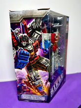 Load image into Gallery viewer, 2018 Hasbro Transformers Toys Generations War for Cybertron Trilogy: STARSCREAM