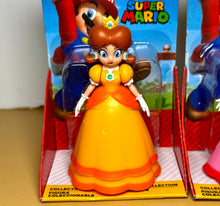 Load image into Gallery viewer, JAKKS Pacific Super Mario 2.5in Figure 2pk: PRINCESS PEACH &amp; PRINCESS DAISY