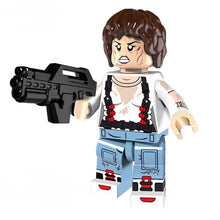 Load image into Gallery viewer, Mystery &amp; Horror Minifigures