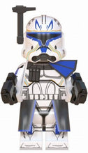 Load image into Gallery viewer, Star Wars Minifigures: Soldiers &amp; Troopers