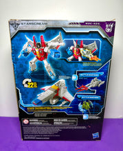 Load image into Gallery viewer, 2018 Hasbro Transformers Toys Generations War for Cybertron Trilogy: STARSCREAM