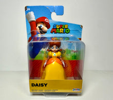 Load image into Gallery viewer, 2022 JAKKS Pacific World of Nintendo Mini 2.5" Action Figure: PRINCESS DAISY