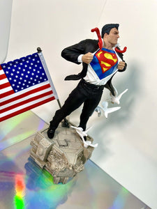 Iron Studios DC Comics - SUPERMAN CLARK KENT Art 1/10 Scale Statue