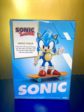 Load image into Gallery viewer, 2022 JAKKS Gold Sonic the Hedgehog Action Figure - CLASSIC SONIC with Skateboard