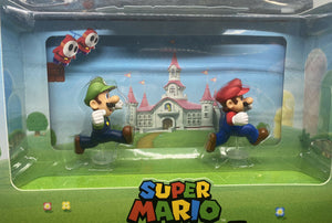 2020 JAKKS Pacific Super Mario - Mario & Luigi w/ Interactive Background