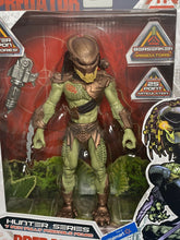 Load image into Gallery viewer, 2021 Lanard - Predator Hunter Series - PREDATOR (BERSERKER) 7” Action Figure
