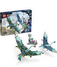 Load image into Gallery viewer, 2023 LEGO Avatar - Jake &amp; Neytiri’s First Banshee Flight (#75572)
