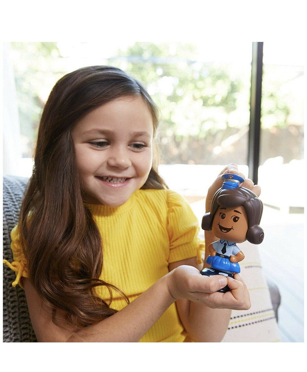 TALKING OFFICER GIGGLE MC DIMPLES – Florida Toy Store