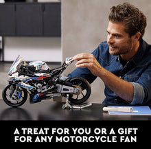 Load image into Gallery viewer, 2022 LEGO TECHNIC: BMW M 1000 RR (#42130 - 1,920 Pieces)