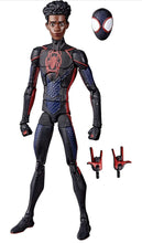 Load image into Gallery viewer, 2023 Marvel Legends - Spider-Man: Across the Spider-Verse - MILES MORALES Figure