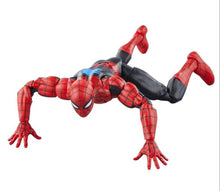 Load image into Gallery viewer, 2023 Hasbro Marvel Comics Legends Series Retro Figure: THE AMAZING SPIDER-MAN