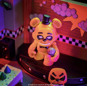 2022 Funko Snaps! - Five Nights at Freddy's - GOLDEN FREDDY WITH STAGE Playset