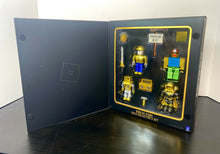 Load image into Gallery viewer, Jazwares Roblox Icons 15th Anniversary Gold Collector’s Set w/ Virtual Item Code