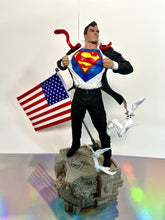 Load image into Gallery viewer, Iron Studios DC Comics - SUPERMAN CLARK KENT Art 1/10 Scale Statue