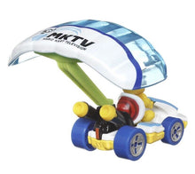 Load image into Gallery viewer, 2022 Hot Wheels Mario Kart: LAKITU Standard Kart + Para foil Glider Die-Cast Car