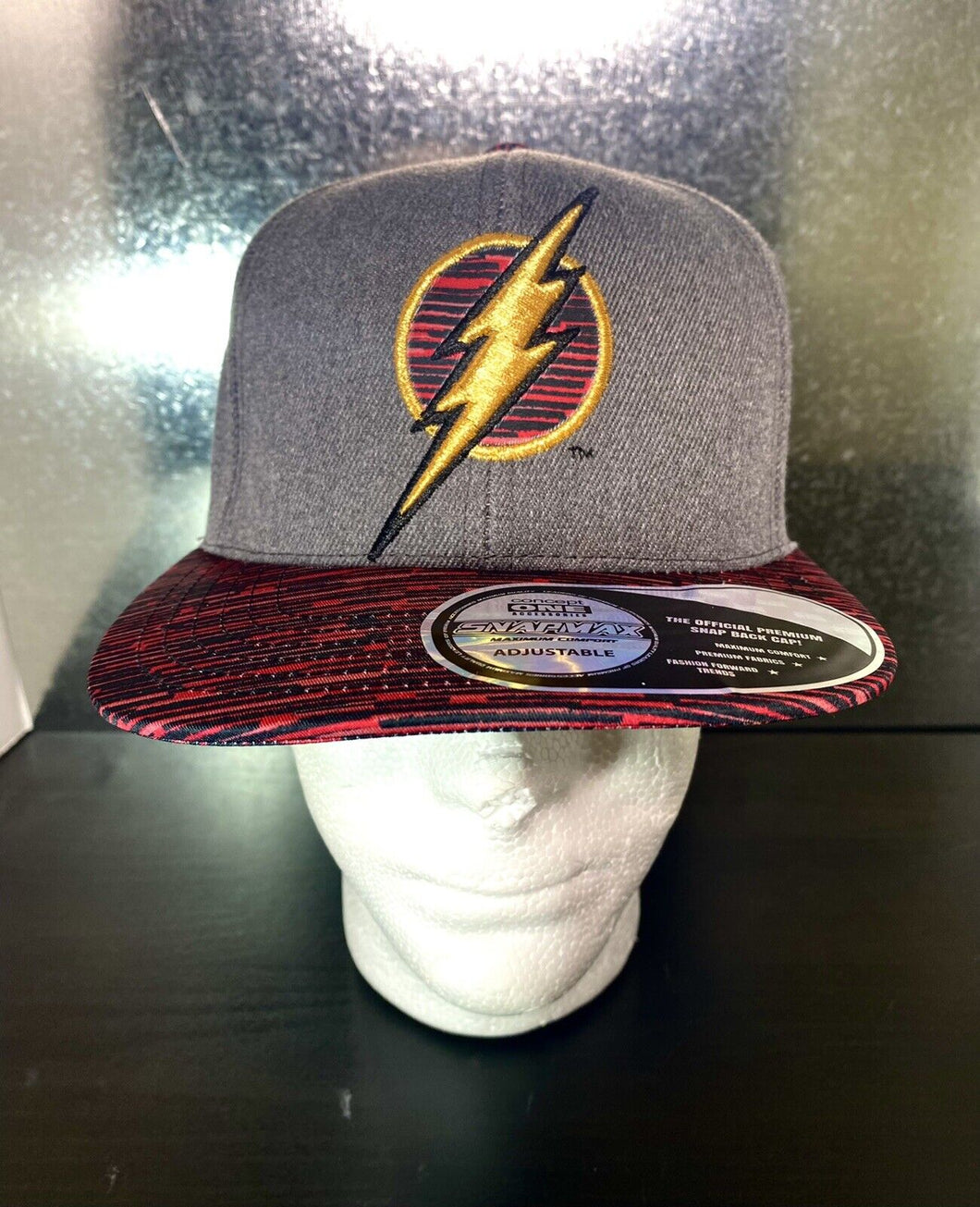 Concept One DC Comics The Flash Snapmax Hat