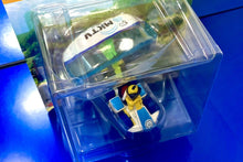 Load image into Gallery viewer, 2022 Hot Wheels Mario Kart: LAKITU Standard Kart + Para foil Glider Die-Cast Car