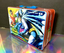 Load image into Gallery viewer, 2022 Mcfarlane Batman Retro 1966 TV Series Tin Lunchbox w/ 4 Action Figures Excl