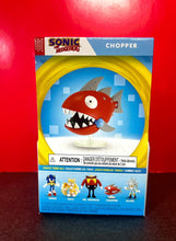Load image into Gallery viewer, 2022 JAKKS Pacific Sonic the Hedgehog 2.75in Action Figure: CLASSIC CHOPPER