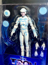 Load image into Gallery viewer, 2021 Diamond Select Toys - Tron - TRON (Series 1) Action Figure