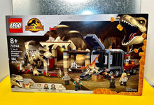Load image into Gallery viewer, 2022 LEGO Jurassic World: T. Rex &amp; Atrociraptor Dinosaur Breakout (#76948)