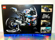 Load image into Gallery viewer, 2022 LEGO TECHNIC: BMW M 1000 RR (#42130 - 1,920 Pieces)