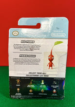 Load image into Gallery viewer, 2016 JAKKS Pacific World of Nintendo 2.5” Figure - Pikmin - RED PIKMIN