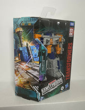 Load image into Gallery viewer, 2020 Hasbro Transformers Toys Generations War for Cybertron Trilogy: AIRWAVE